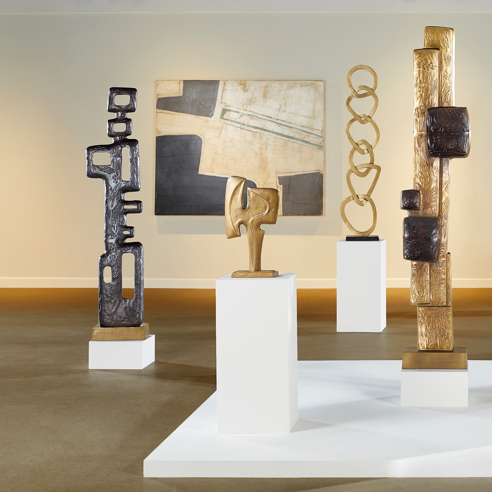 Yayoi Sculpture | Gold And Black - Image 3