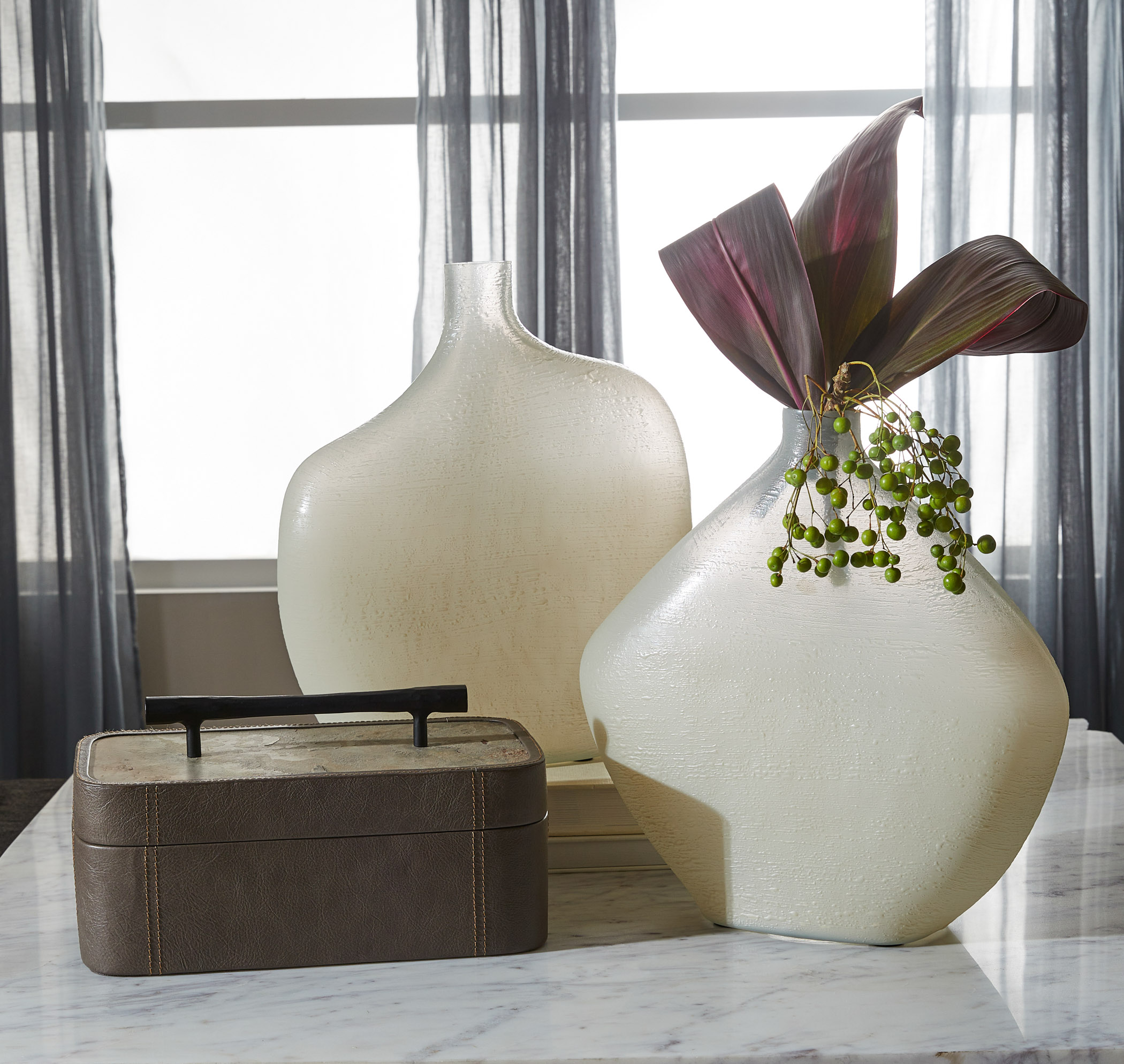 Tesoro Box Designed by J Kent Martin | Smoke Grey | Slate Veneer | Matte Black - Image 5